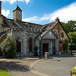 Abbey Court 3*