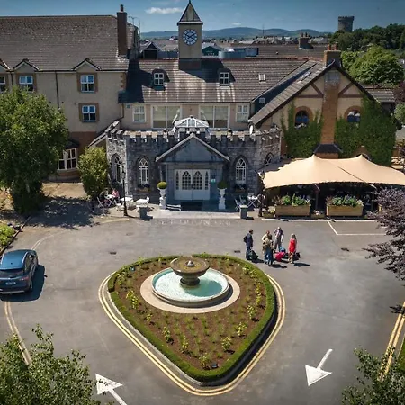 Abbey Court 3* Нина