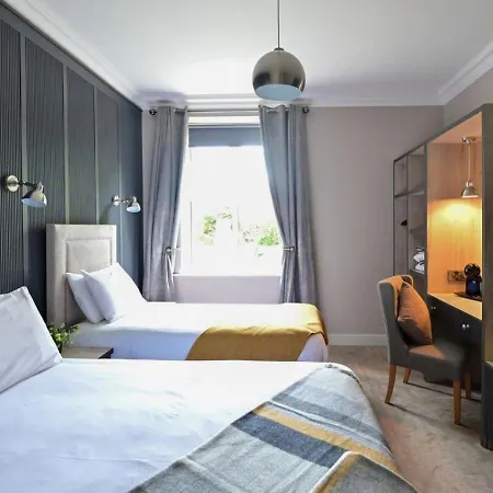 Abbey Court ננאג