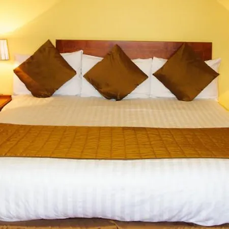 Abbey Court 3*