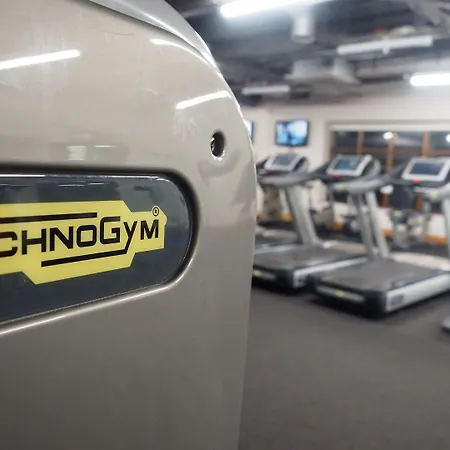 Отель Abbey Court