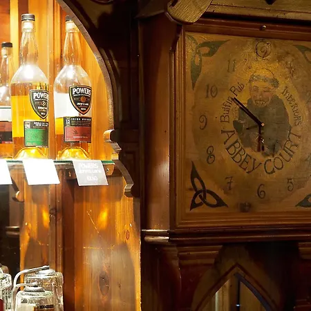 מלון Abbey Court