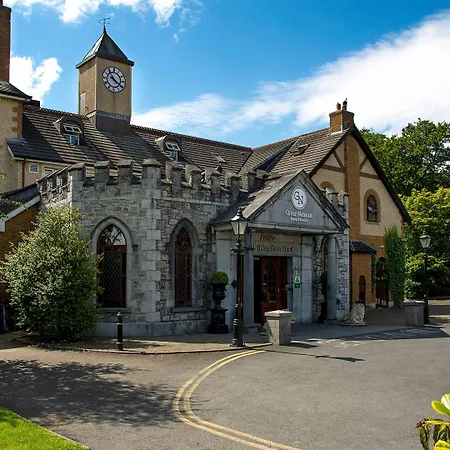 Abbey Court 3*