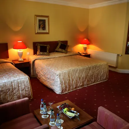Abbey Court Hotel 3*