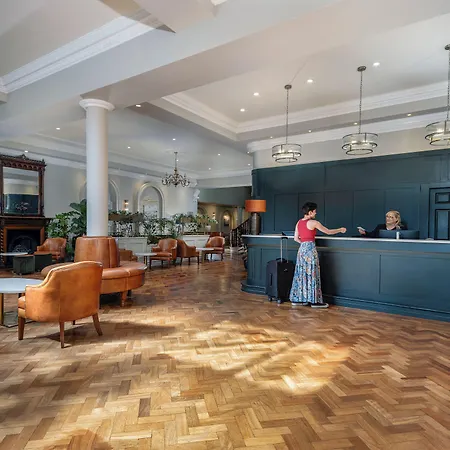 Abbey Court Hotell 3*
