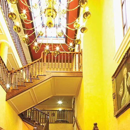 Abbey Court Nenagh
