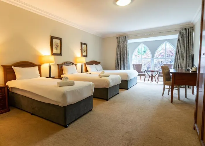 Abbey Court Hotel 3*