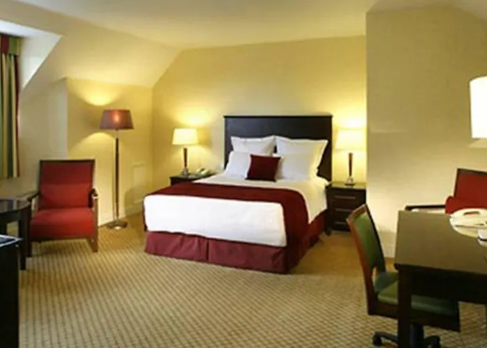 Abbey Court Hotel 3*
