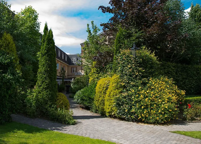 Abbey Court Hotel
